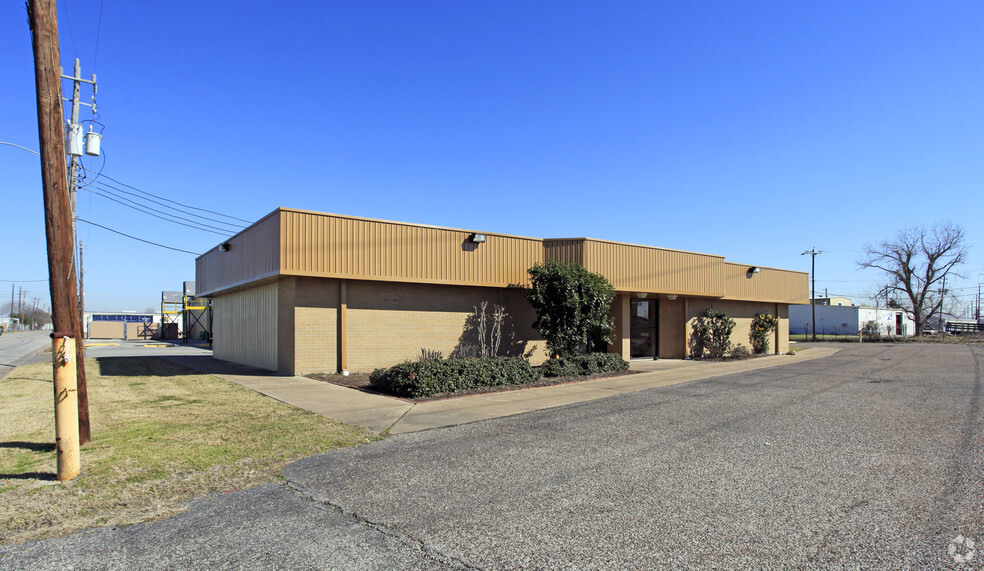 6505 Dixie Dr, Houston, TX for lease - Building Photo - Image 2 of 5