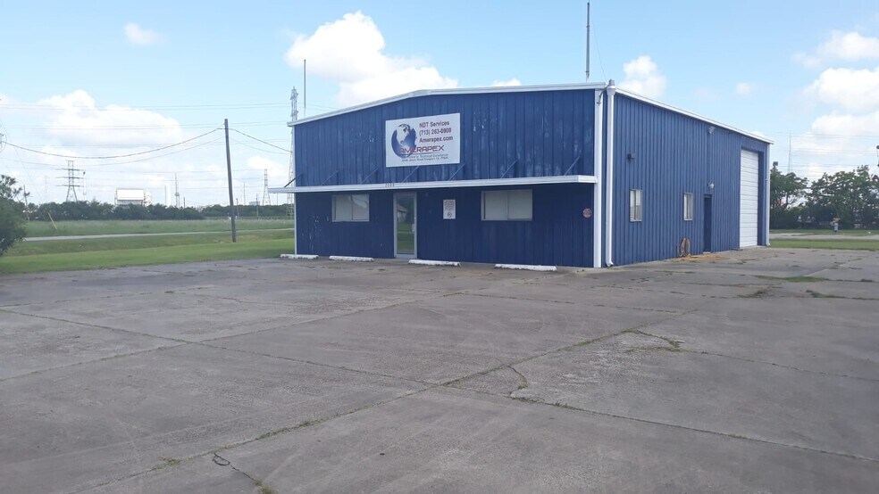 2008 Jones Rd, Freeport, TX for sale - Building Photo - Image 1 of 1