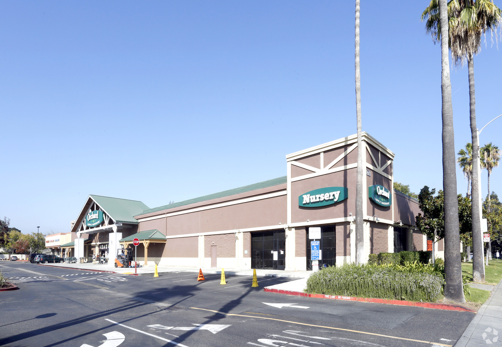 1603-1695 Hollenbeck Rd, Sunnyvale, CA for lease Building Photo- Image 1 of 3