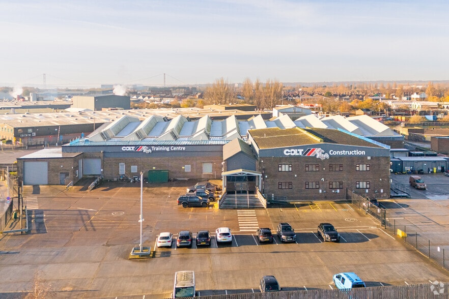 Freightliner Rd, Hull for lease - Building Photo - Image 2 of 4