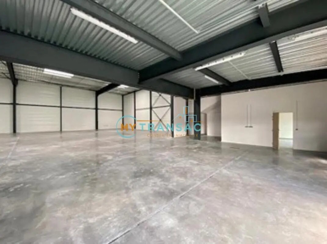 Flex in Courtry for sale Building Photo- Image 1 of 15