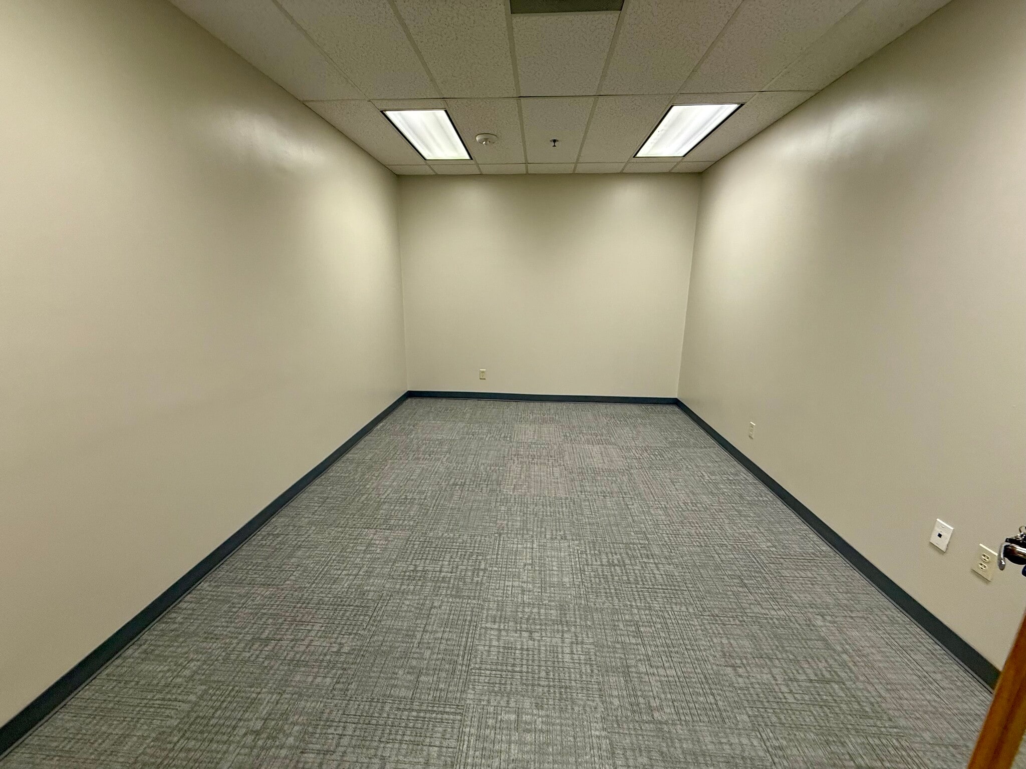 9901 E Valley Ranch Pky, Irving, TX for lease Interior Photo- Image 1 of 2