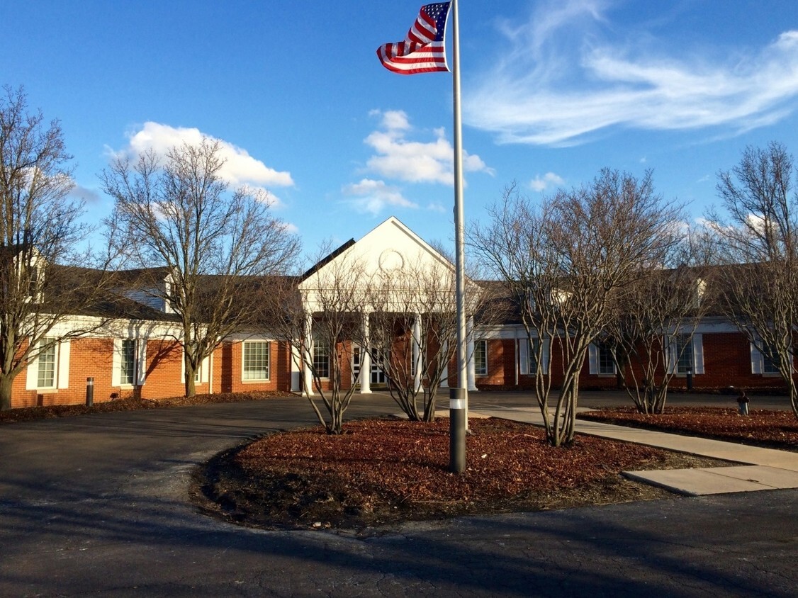 27401 W Il Route 22, Lake Barrington, IL for lease Building Photo- Image 1 of 11