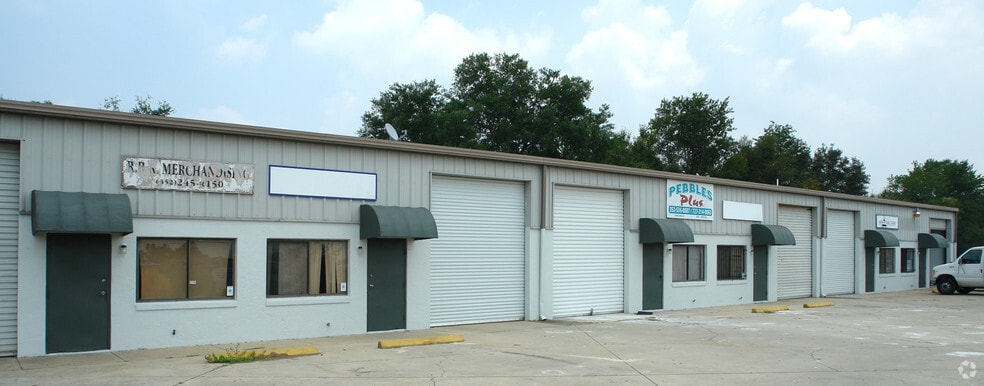 5919 SE 68th St, Ocala, FL for lease - Building Photo - Image 3 of 9