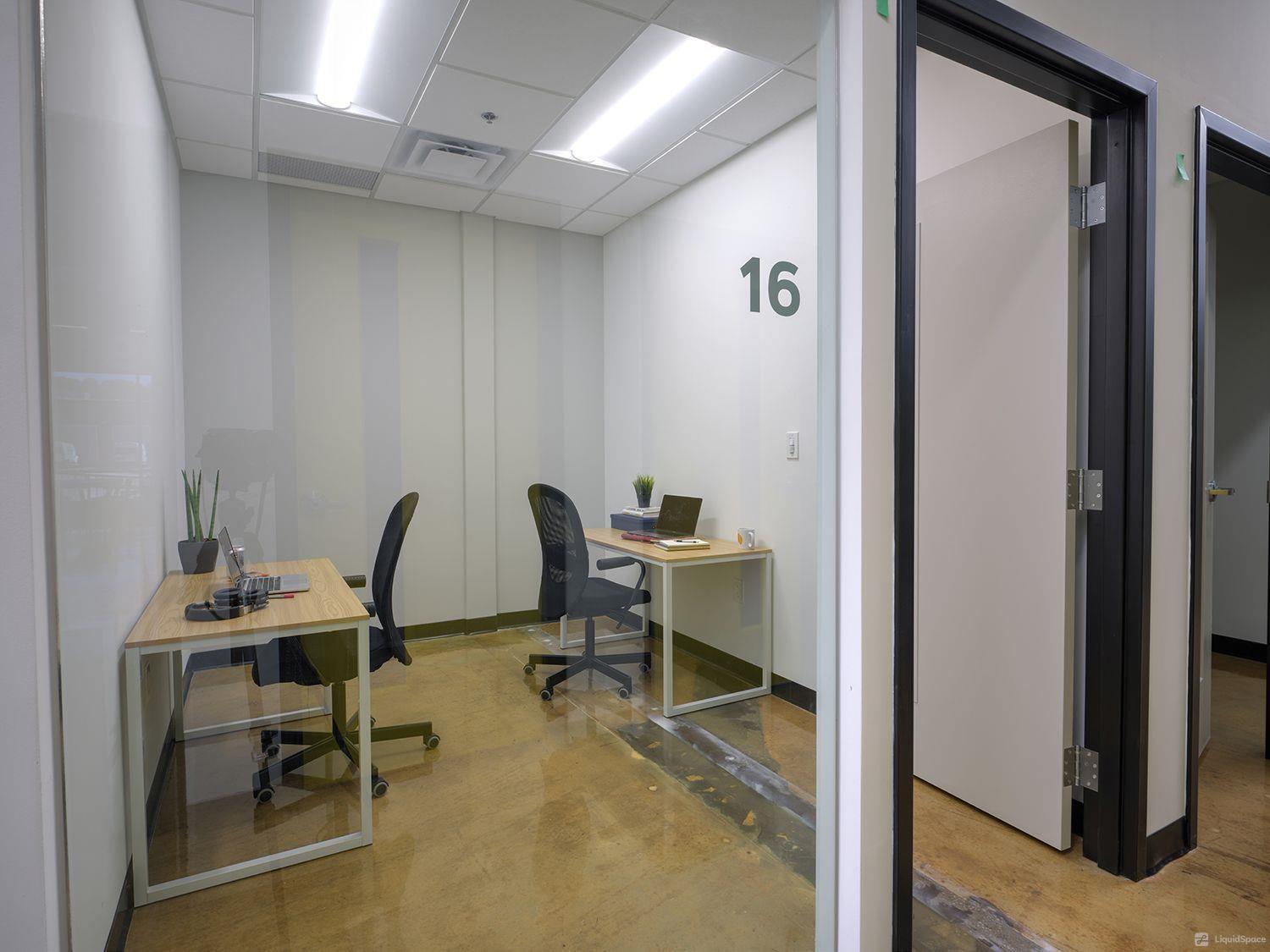 1345 Seaboard Industrial Blvd NW, Atlanta, GA 30318 Saltbox Upper