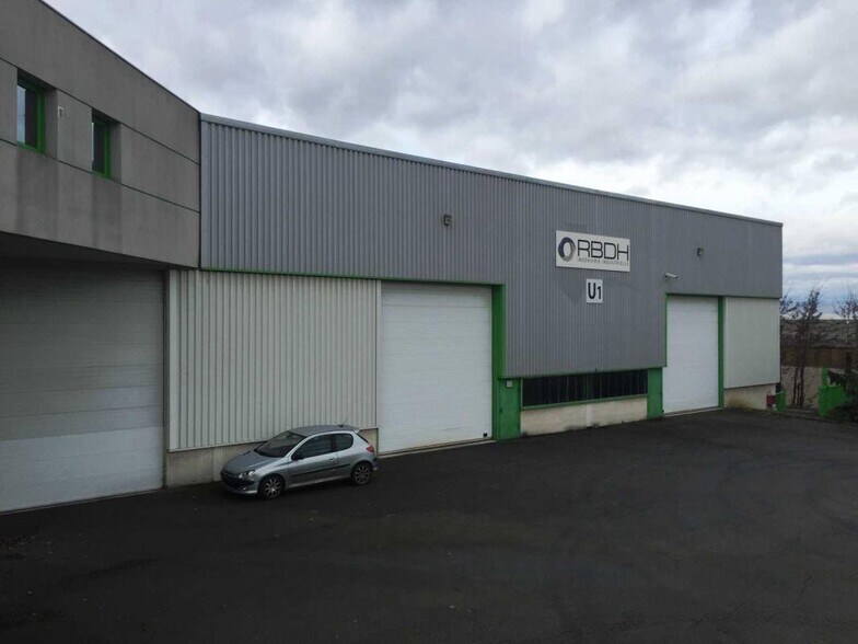 Industrial in Jassans-Riottier for lease - Building Photo - Image 1 of 8
