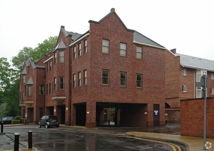 Station Rd, Wilmslow for lease - Building Photo - Image 3 of 8