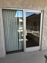 955 W Chandler Blvd, Chandler, AZ for lease Building Photo- Image 2 of 6