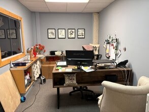 410 E Walnut St, Perkasie, PA for lease Interior Photo- Image 1 of 5