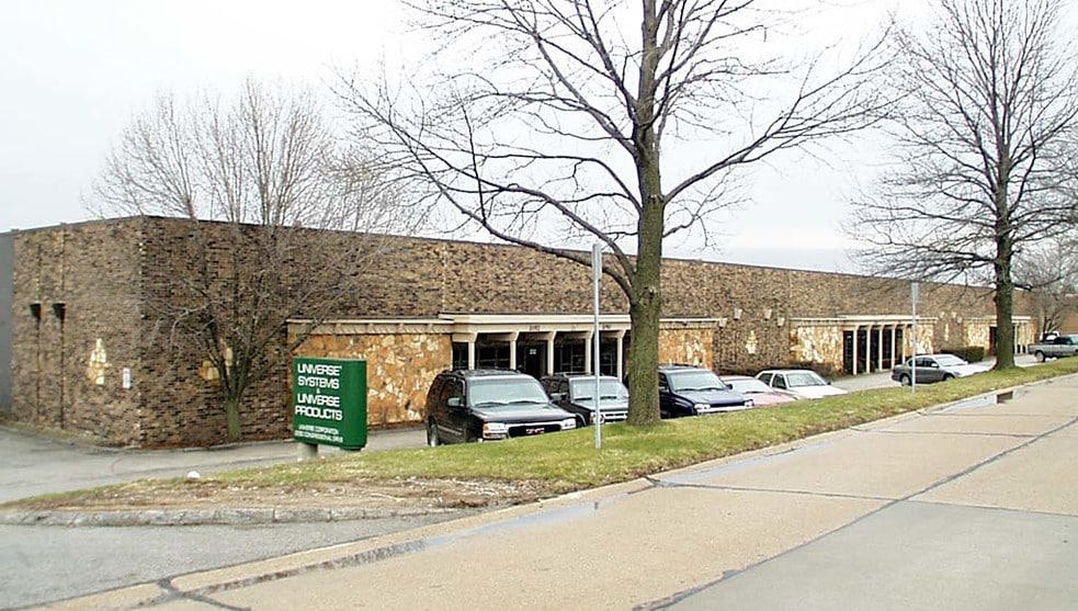 2022-2052 Congressional Dr, Maryland Heights, MO for lease - Other - Image 2 of 8