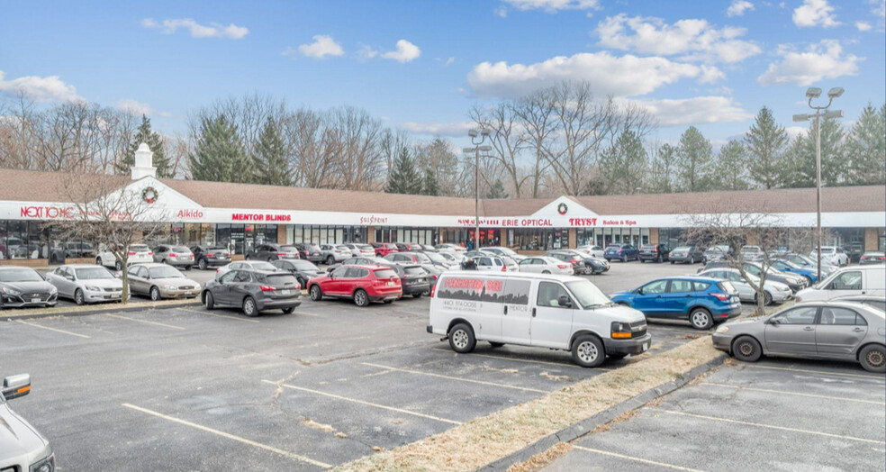 8900-8920 Mentor Ave, Mentor, OH for lease - Building Photo - Image 1 of 3