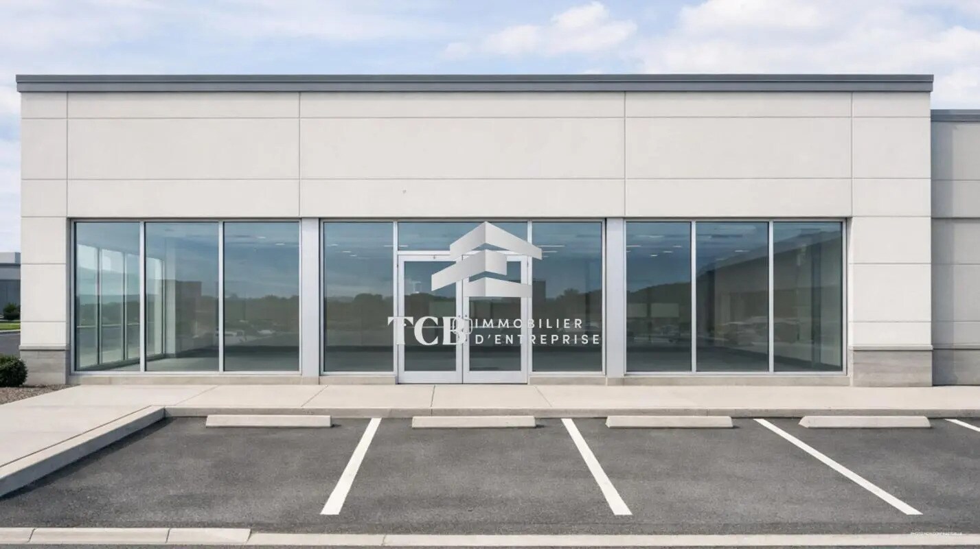 Retail in Orvault for lease Building Photo- Image 1 of 2