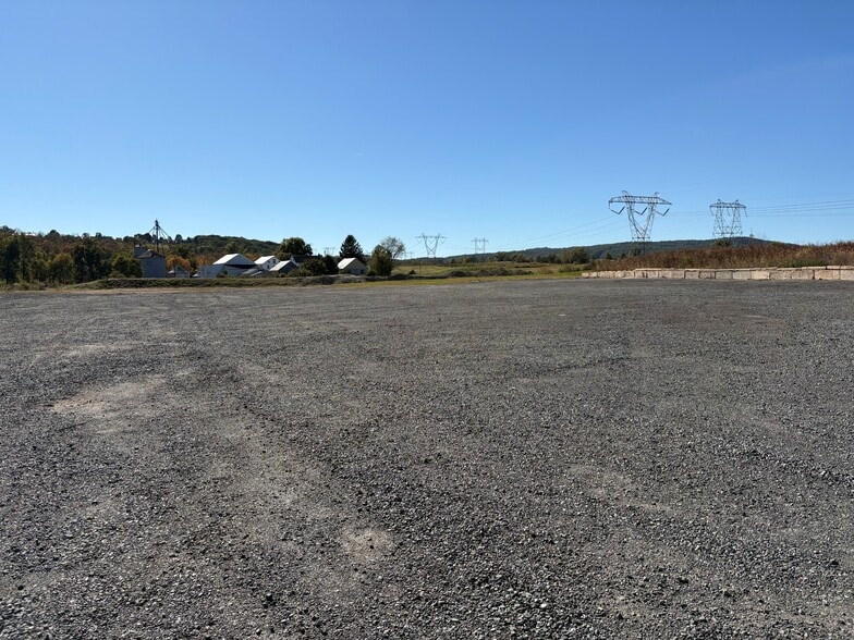 858 Gravel Pike, Palm, PA for sale - Building Photo - Image 3 of 9