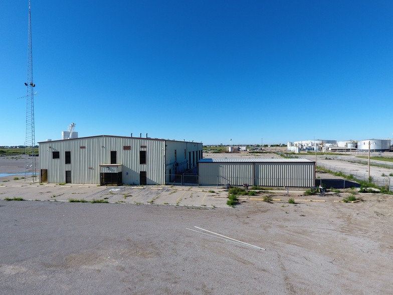 2401 Sivley Rd, Artesia, NM for sale - Building Photo - Image 2 of 32
