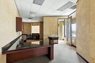 8687 Louetta Rd, Spring, TX for lease Interior Photo- Image 2 of 9