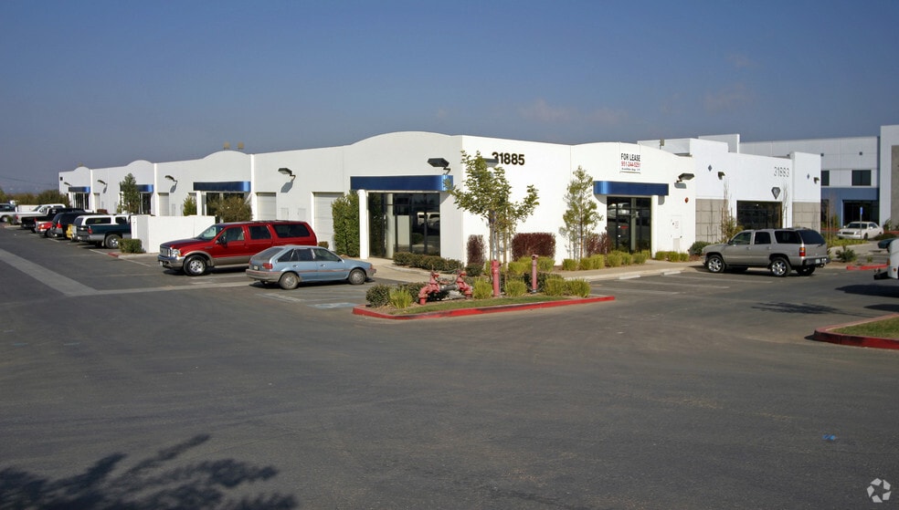 31885 Corydon Rd, Lake Elsinore, CA for lease - Building Photo - Image 2 of 4