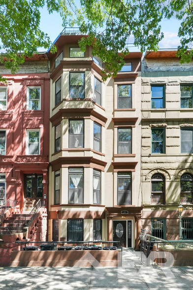 91 Macon St, Brooklyn, NY for sale - Building Photo - Image 1 of 26