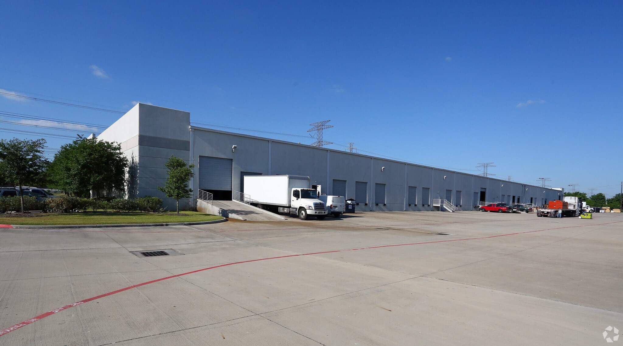 4500 N Sam Houston Pky W, Houston, TX for sale Building Photo- Image 1 of 1
