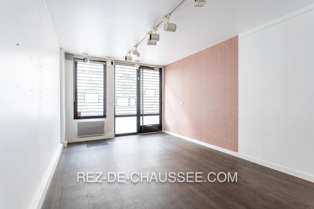 Vente Bureaux 253 m² - Photo 1