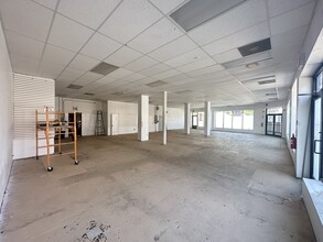 4538-4552 N Clark St, Chicago, IL for lease Interior Photo- Image 2 of 5