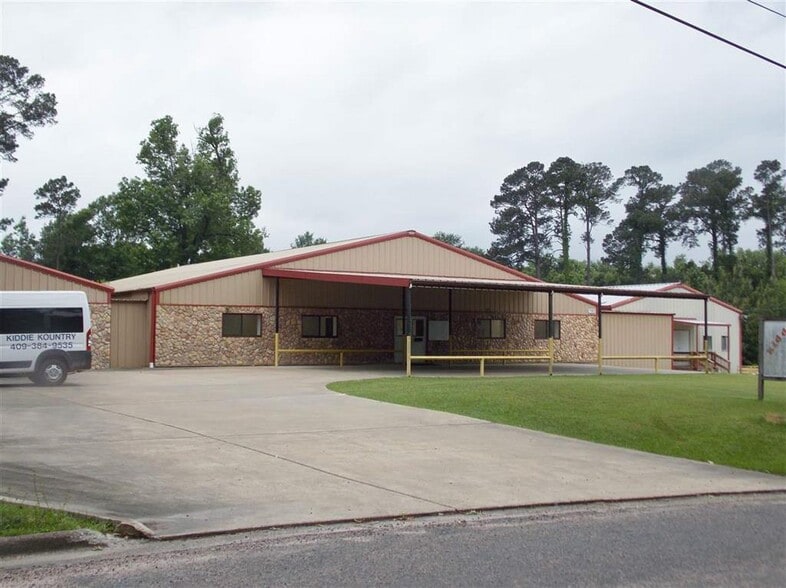 702 S Peachtree St, Jasper, TX for lease - Primary Photo - Image 1 of 25