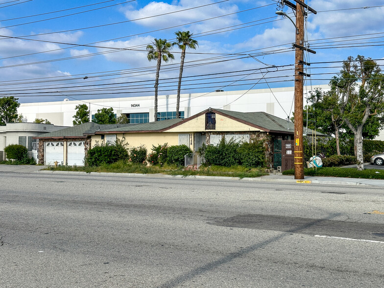 14358 Carmenita Rd, Norwalk, CA for sale - Building Photo - Image 3 of 16