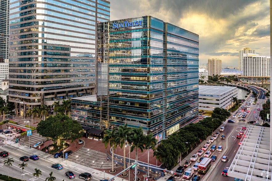 777 Brickell Ave, Miami, FL for lease - Building Photo - Image 1 of 8