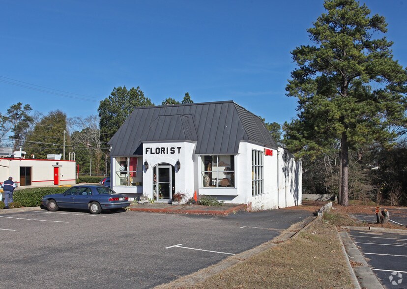 2731 Washington Rd, Augusta, GA 30909