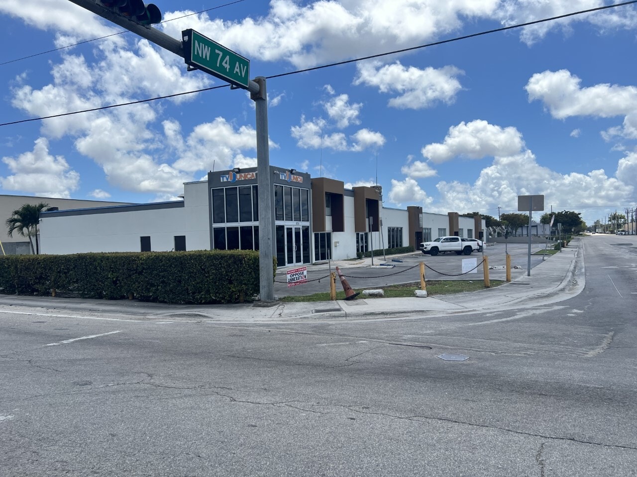 5701-5731 NW 74th Ave, Miami, FL for lease Interior Photo- Image 1 of 3