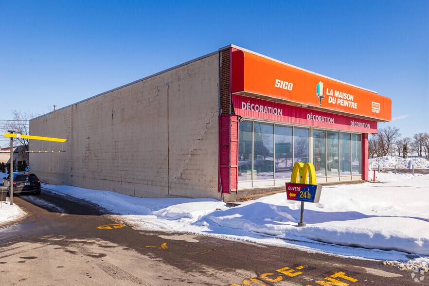 7965 Boul Langelier, Montréal, QC for sale - Building Photo - Image 2 of 14