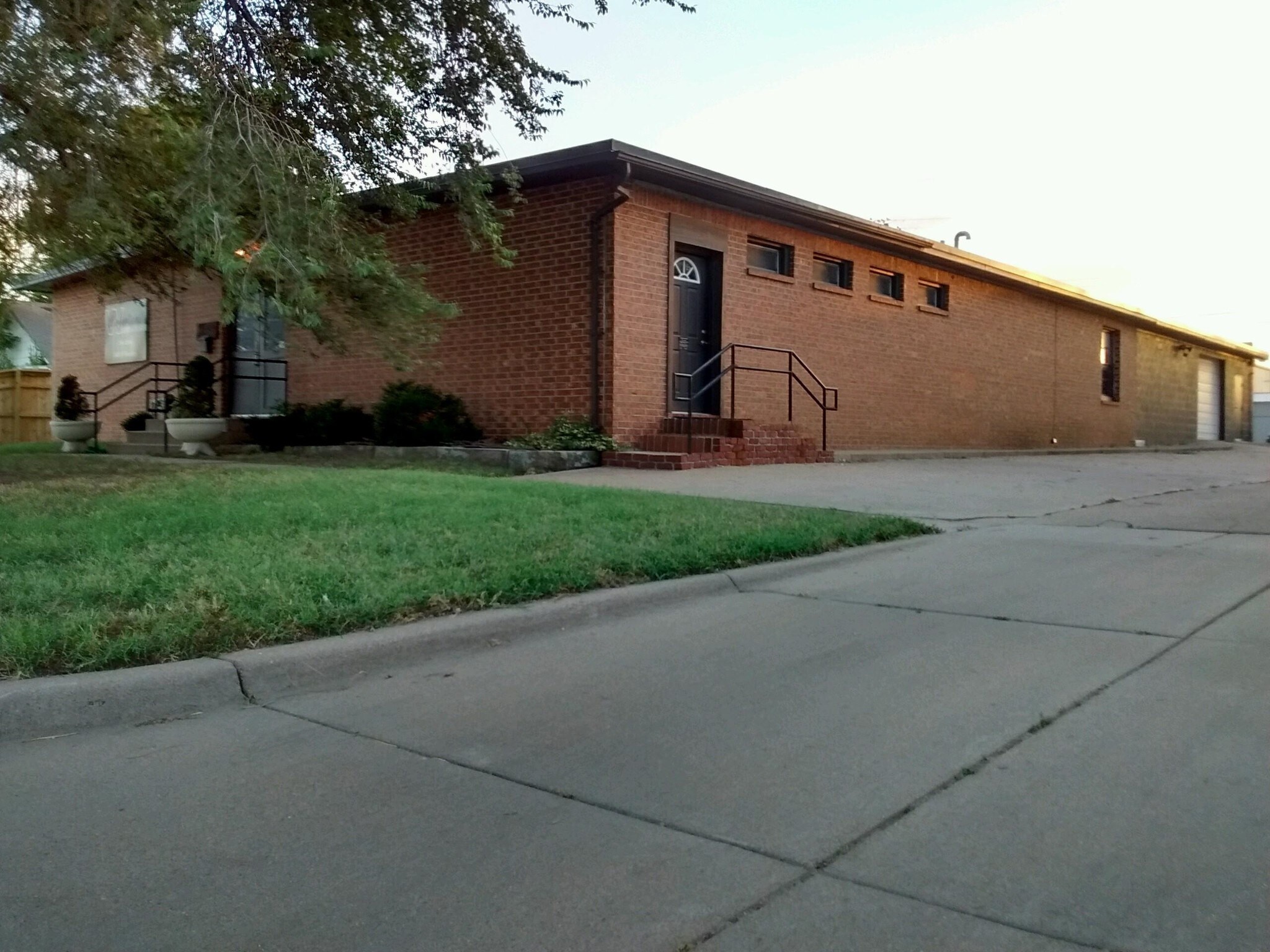 1423 S Handley St, Wichita, KS for sale Building Photo- Image 1 of 1