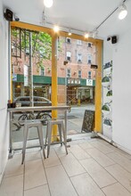 123 W Third St, New York, NY for lease Interior Photo- Image 2 of 6