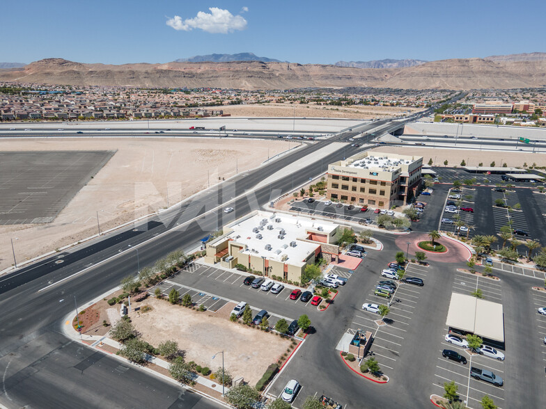 8840 W Sunset Rd, Las Vegas, NV for sale - Building Photo - Image 1 of 1