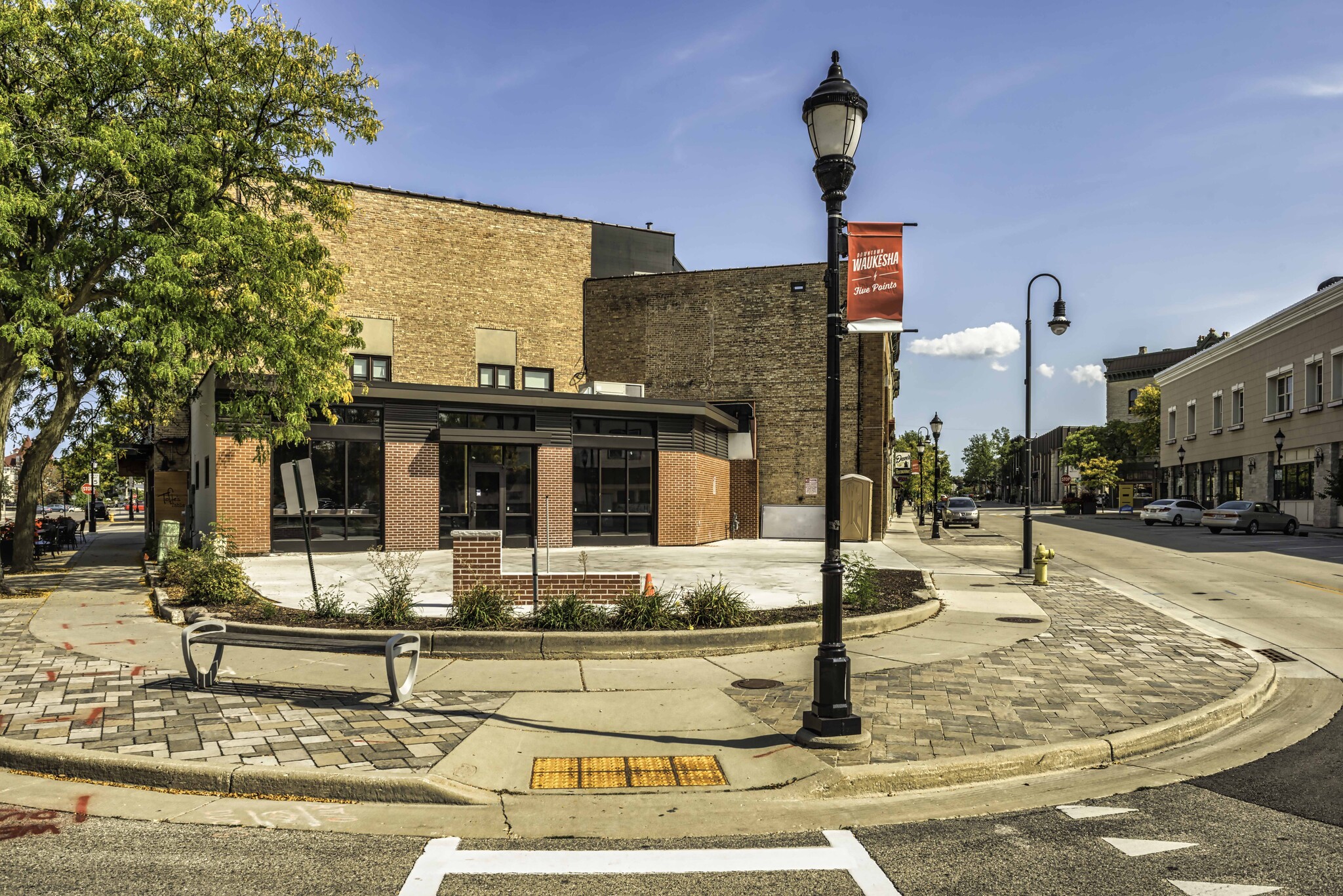 344 W Broadway, Waukesha, WI for lease Building Photo- Image 1 of 6