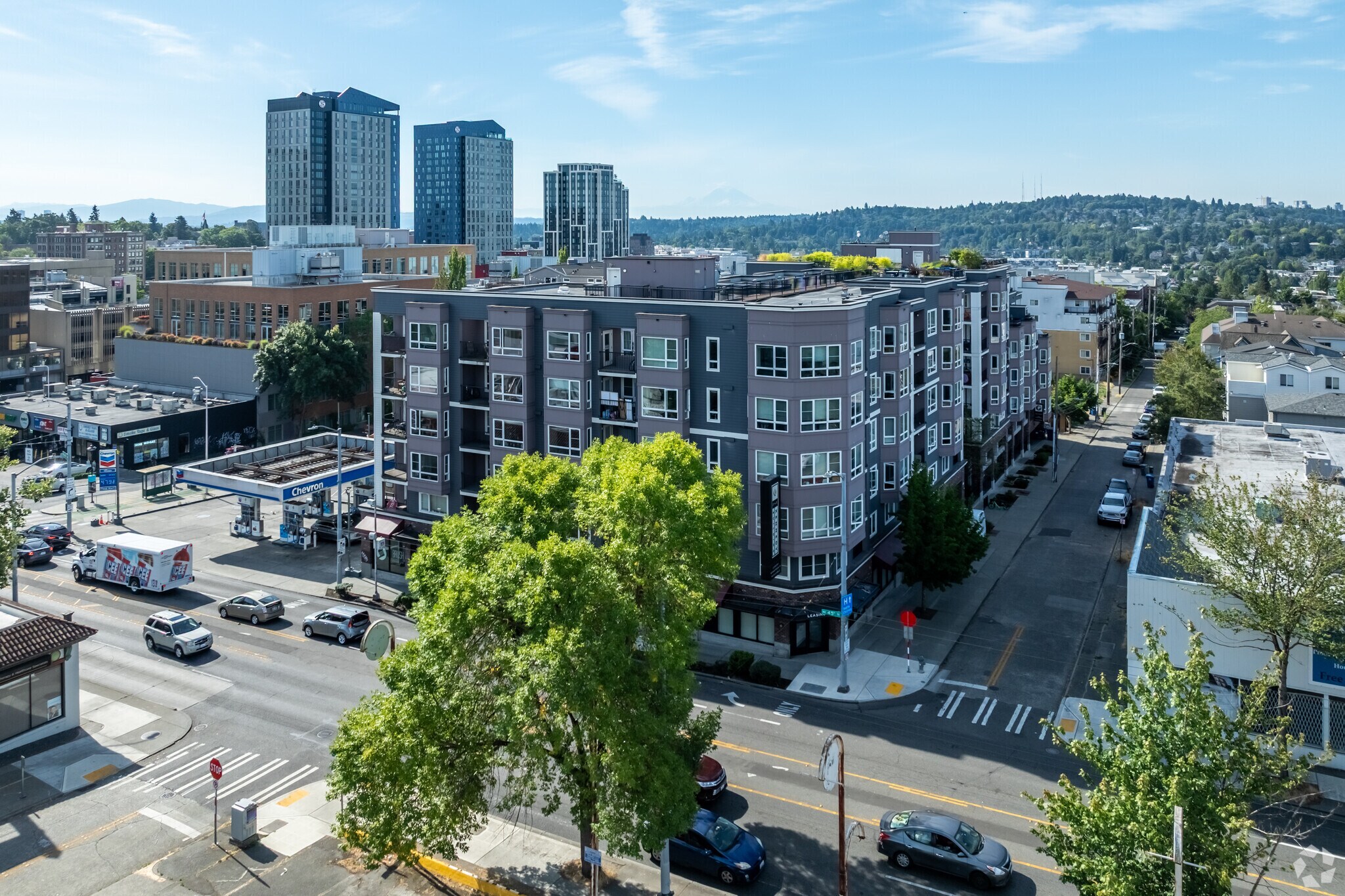 907 NE 45th St, Seattle, WA for sale Primary Photo- Image 1 of 1