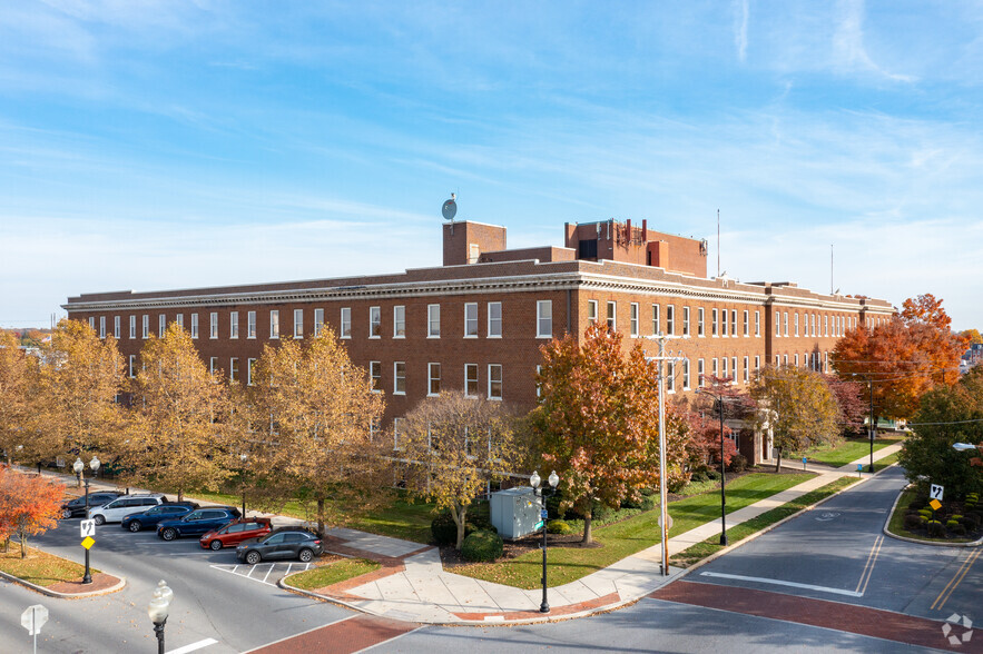 313 W Liberty St, Lancaster, PA for lease - Building Photo - Image 1 of 30