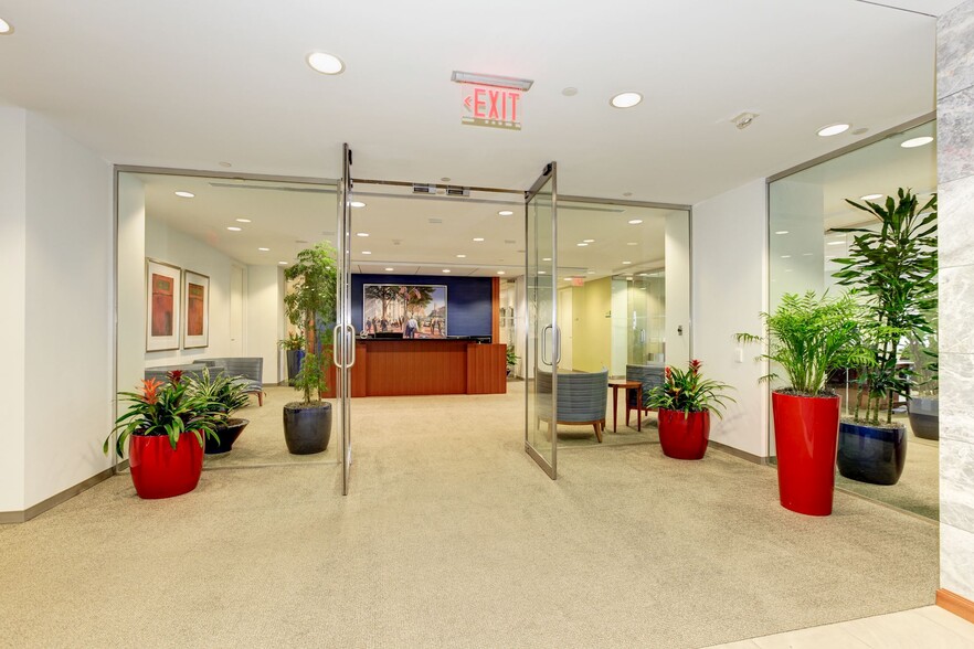 1455 Pennsylvania Ave NW, Washington, DC for lease - Interior Photo - Image 2 of 14