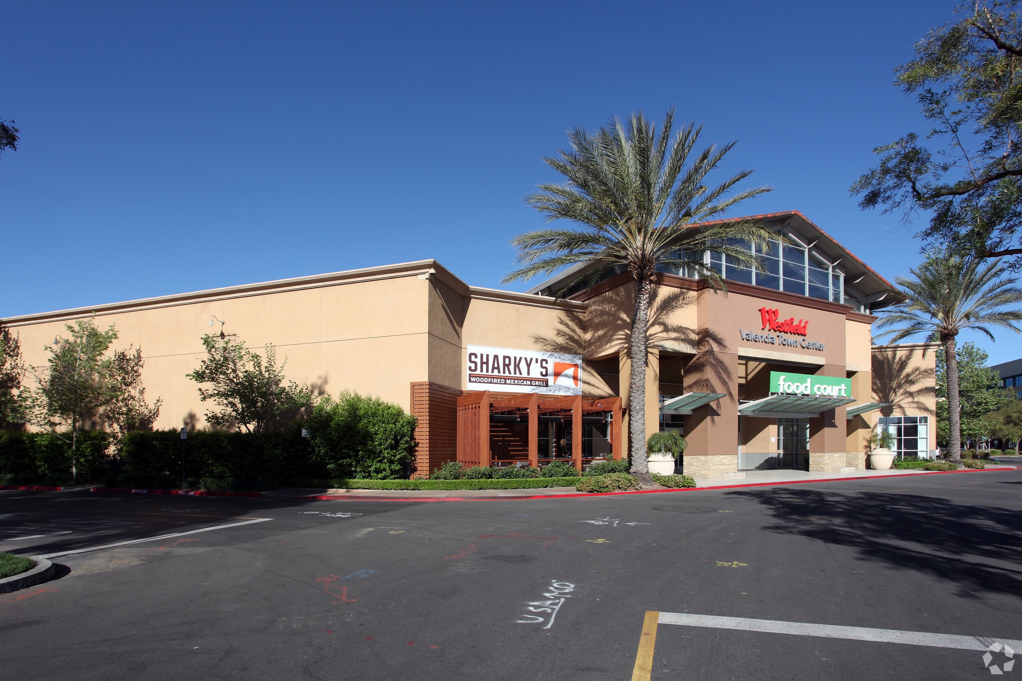 24201 Valencia Blvd, Valencia, CA 91355 Westfield Valencia Town