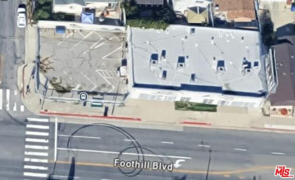 6853-6865 Foothill Blvd, Tujunga, CA for sale - Building Photo - Image 3 of 17