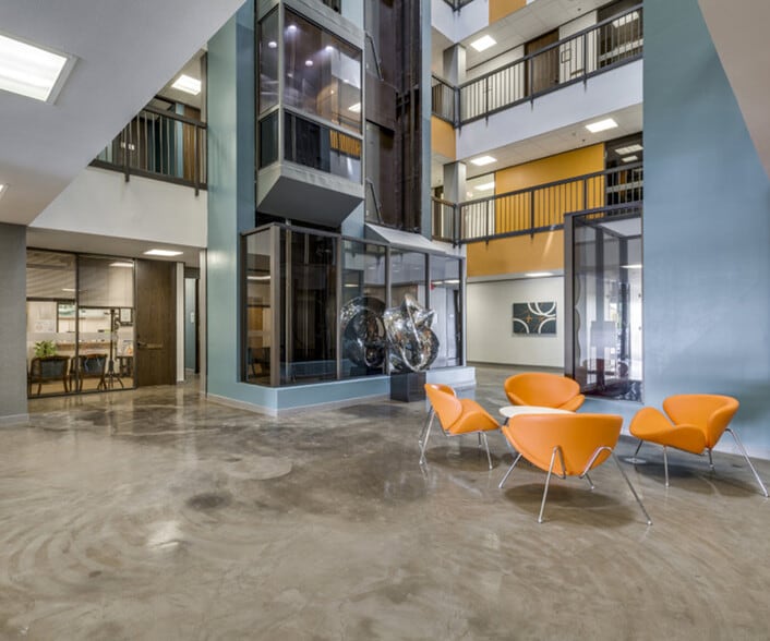 1120 Nasa Pky, Houston, TX for lease - Lobby - Image 2 of 5