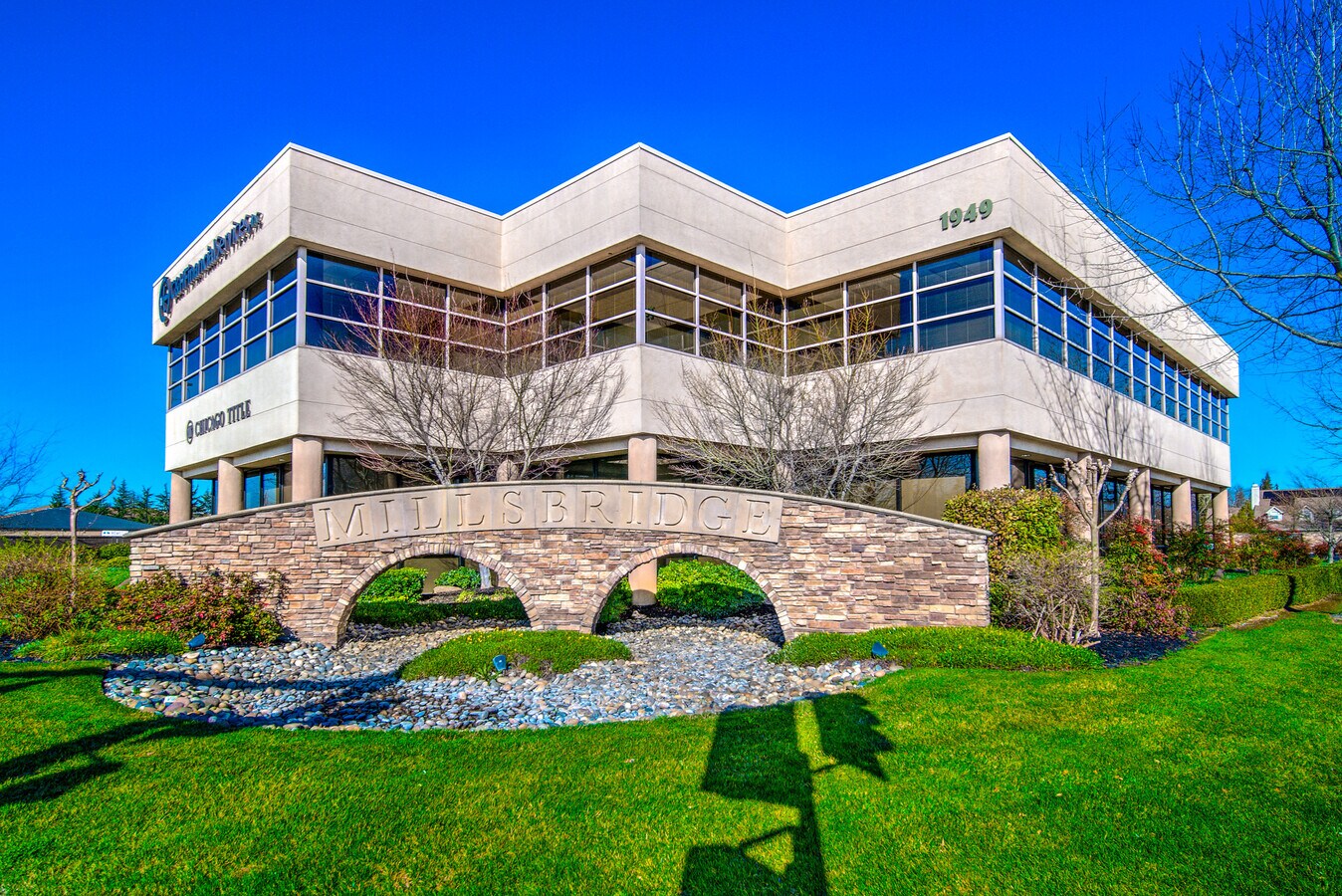 1949 W Kettleman Ln, Lodi, CA 95242