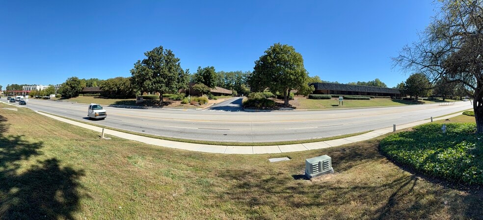 Value Add - Veridian Business Park portfolio of 5 properties for sale on LoopNet.com - Building Photo - Image 3 of 23