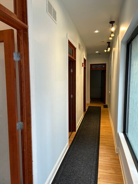 1531 Cherry St, Philadelphia, PA for lease - Building Photo - Image 2 of 6