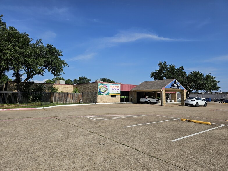 3114 Old Denton Rd, Carrollton, TX for sale - Building Photo - Image 3 of 40