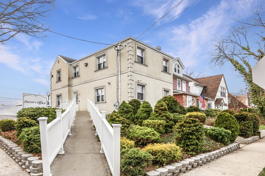 272 Slosson Ave, Staten Island, NY, 10314 Flex Property For Sale