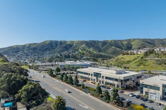 3280 Bayshore Blvd, Brisbane, CA - AERIAL  map view