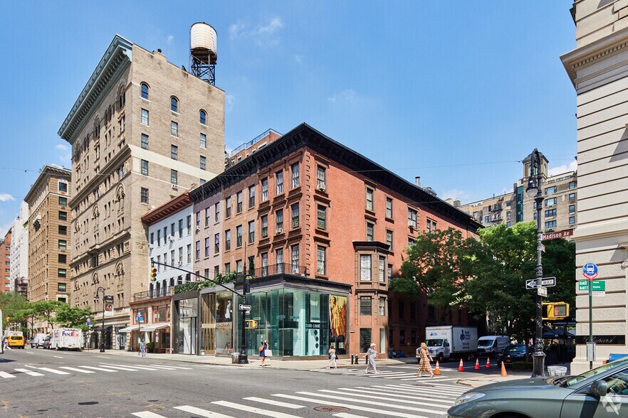 715 Madison Ave, New York, NY for sale - Building Photo - Image 1 of 1
