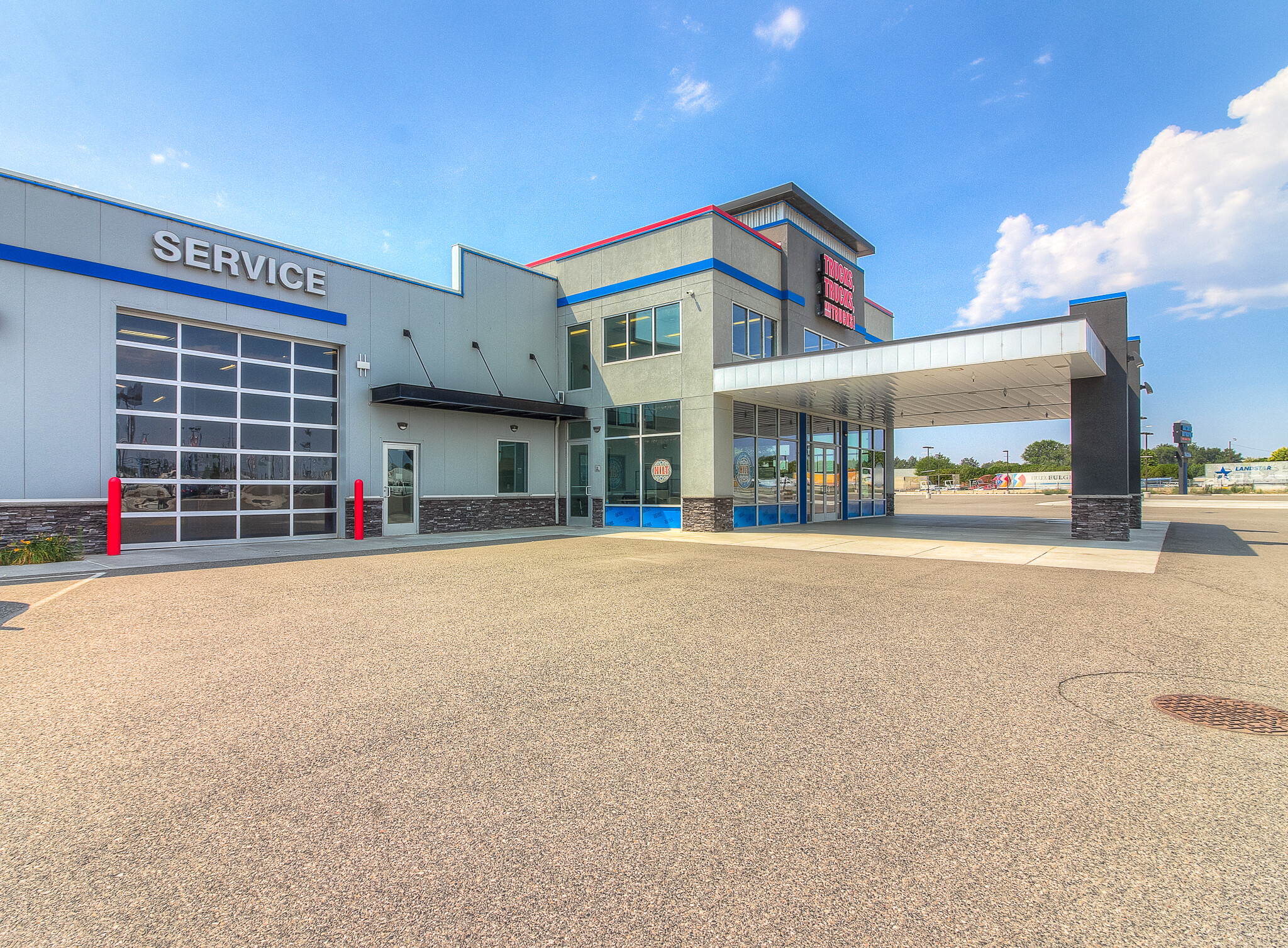 816 N 28th Ave, Pasco, WA for lease Building Photo- Image 1 of 9