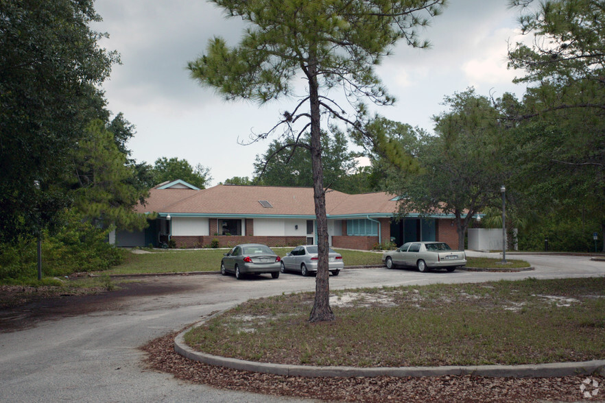 1201 102nd Ave N, Saint Petersburg, FL for sale - Building Photo - Image 3 of 4