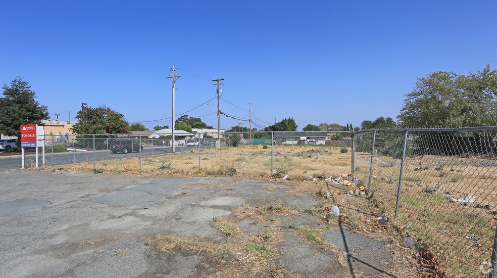 2640 Willow Pass Rd, Bay Point, CA for sale - Primary Photo - Image 1 of 6